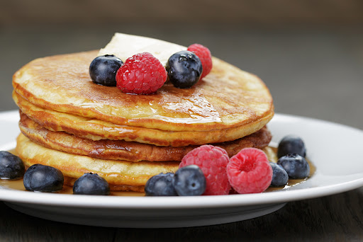 hot cakes con frutas